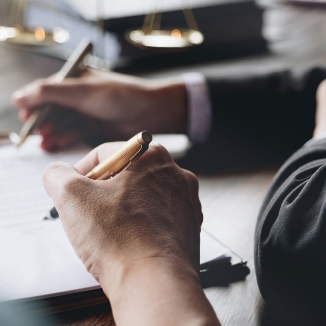 signing a legal contract